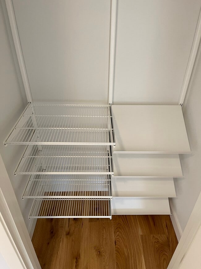 Building Photo - 36 Redwood Ave