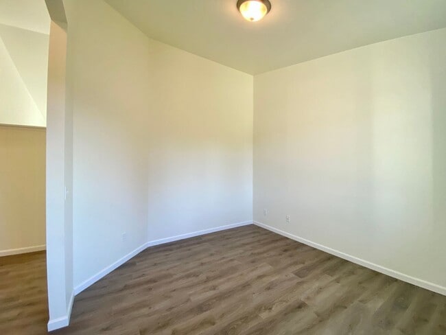 Building Photo - Beautiful, Newly-Built Home with Office