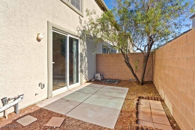 Building Photo - 6250 W Arby Ave