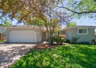 Building Photo - Spacious West Manhattan Home with Fenced Yard, Basement & Bonus Room!