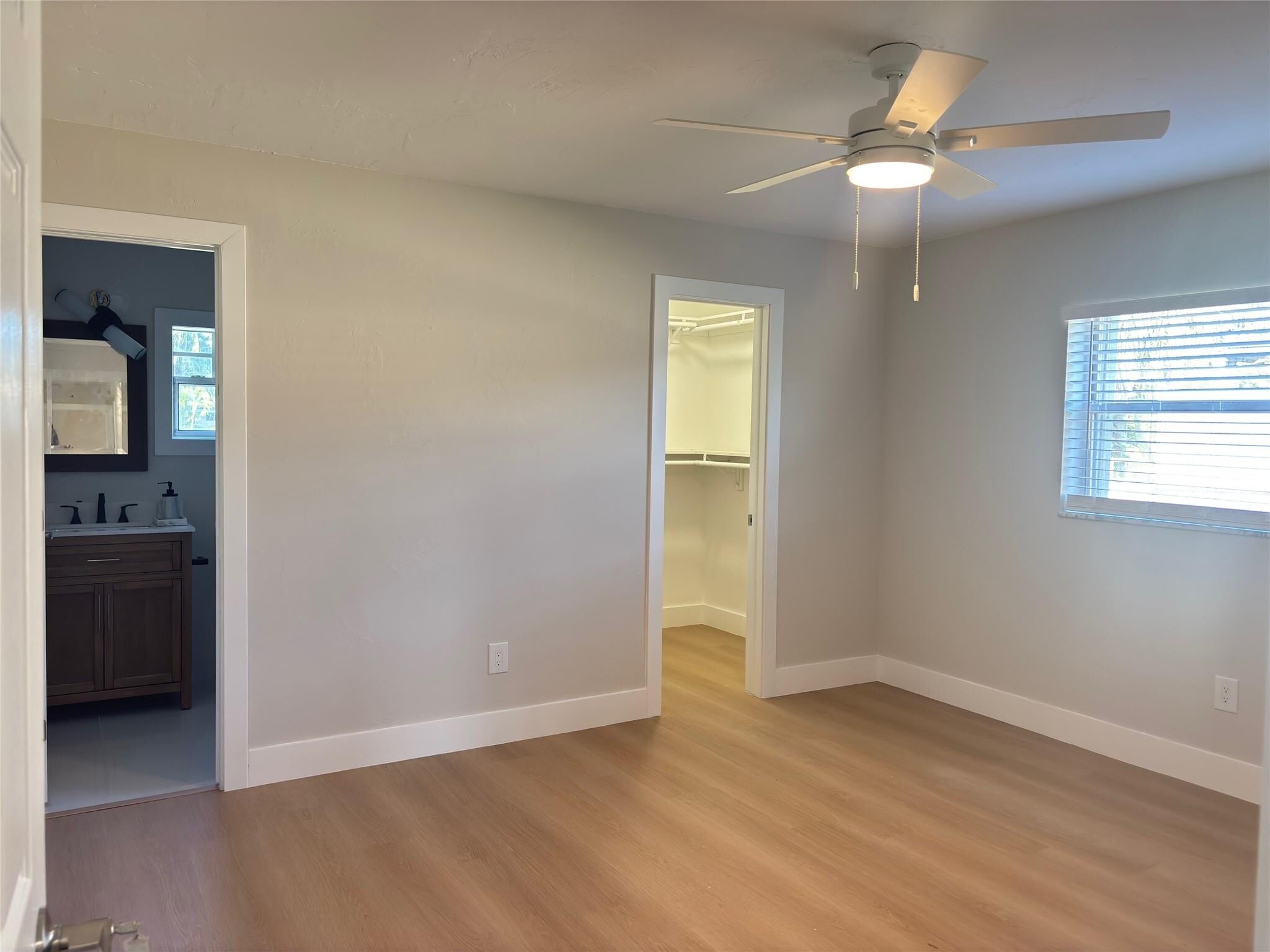 Building Photo - 10935 Gable St