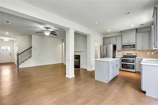 Building Photo - 5312 Brooklands Dr