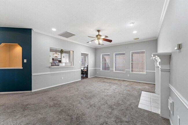 Building Photo - 11910 McKinney Falls Ln