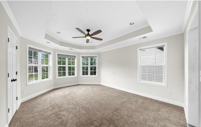 Building Photo - 164 Greenview Dr