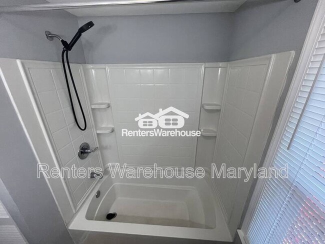 Building Photo - 20 Stewarton Ct