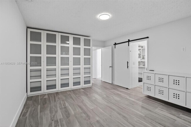 Building Photo - 4981 SW 122nd Terrace