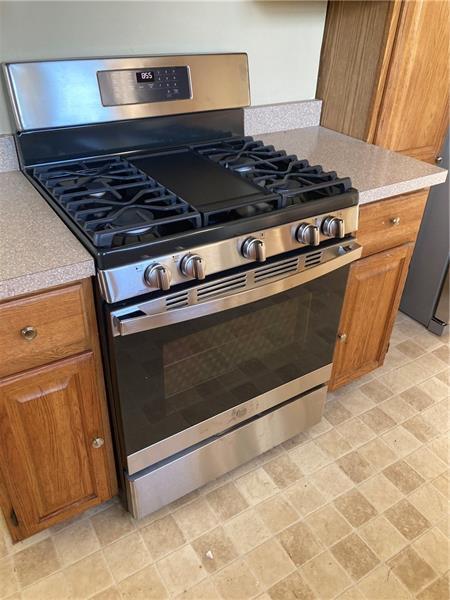 Building Photo - 106 Church Ave