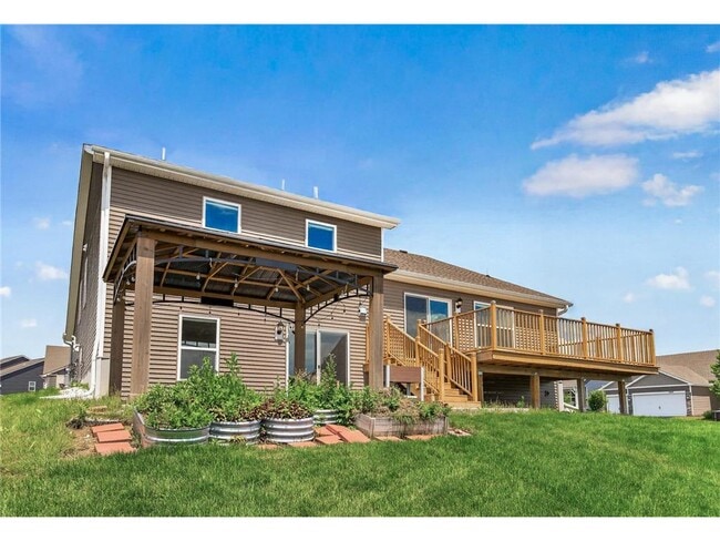 Building Photo - 18099 Heirloom Ct