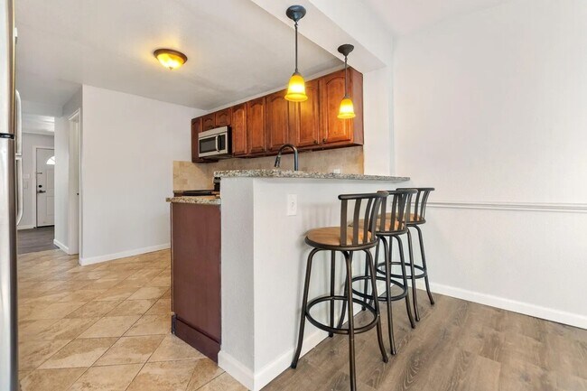 Building Photo - Beautiful home for rent near Sloan's Lake!