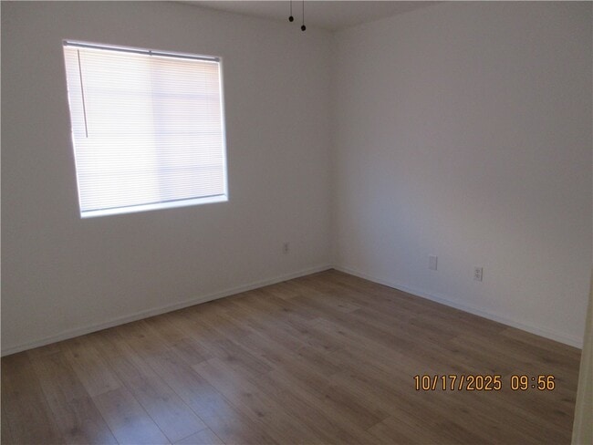 Building Photo - 2171 Ridgeview Rd