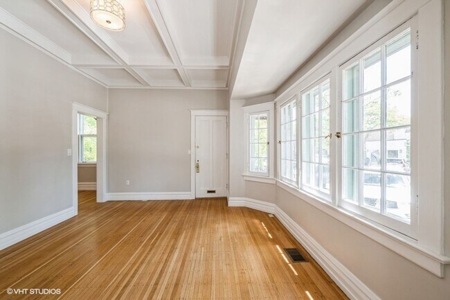 Building Photo - Park Avenue