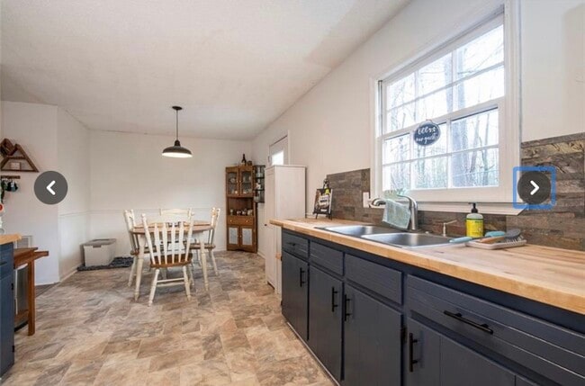 Building Photo - 4433 Sardis Dr