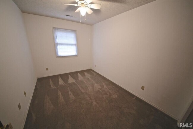 Building Photo - 438 W Northlane Dr