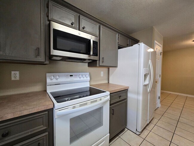 Building Photo - 3804 Littleleaf Ct