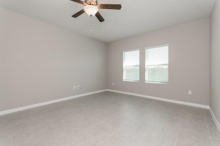 Building Photo - 352 Kenilworth Dr
