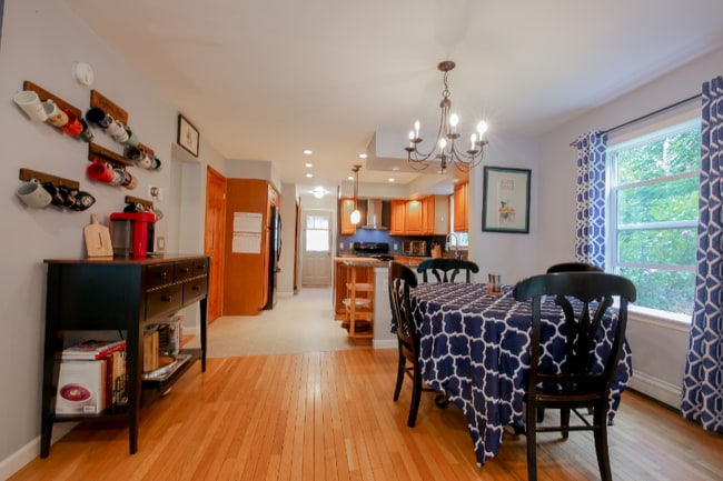 Building Photo - 1180 N Rd