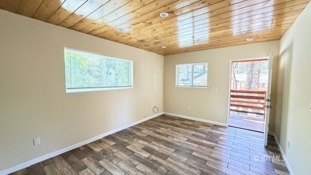 Building Photo - 1 bedroom home in center of town