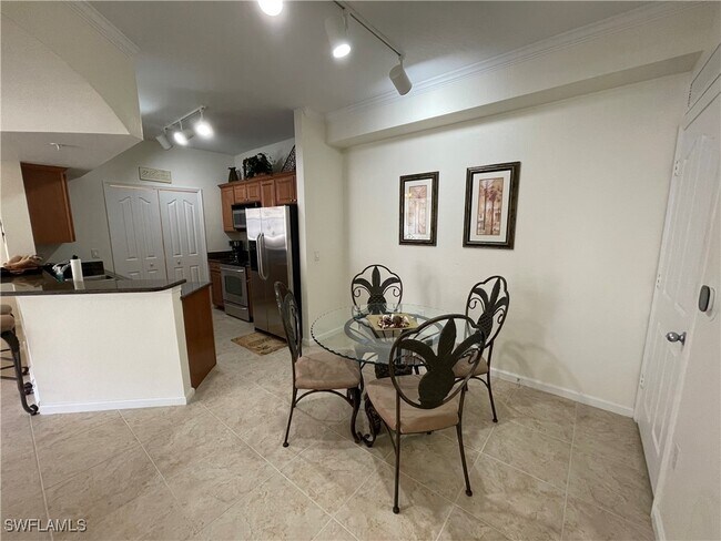 Building Photo - 12935 Violino Ln