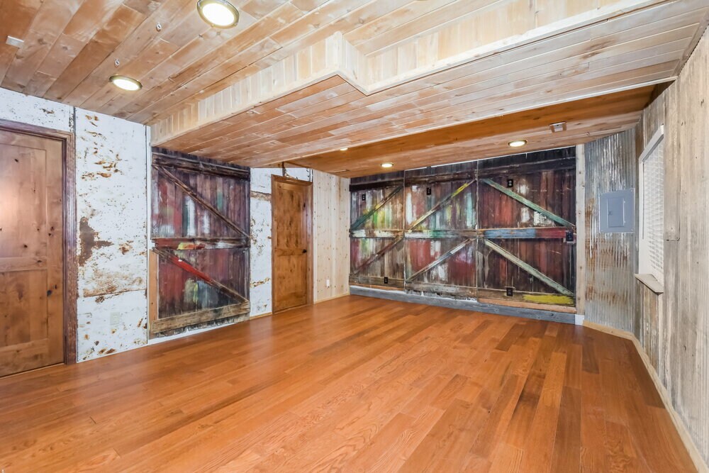 Building Photo - 5165 E 116th Pl