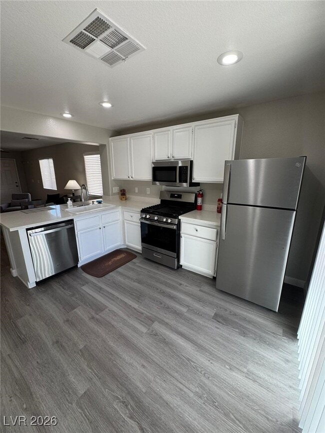 Building Photo - 2050 Towering Pines St