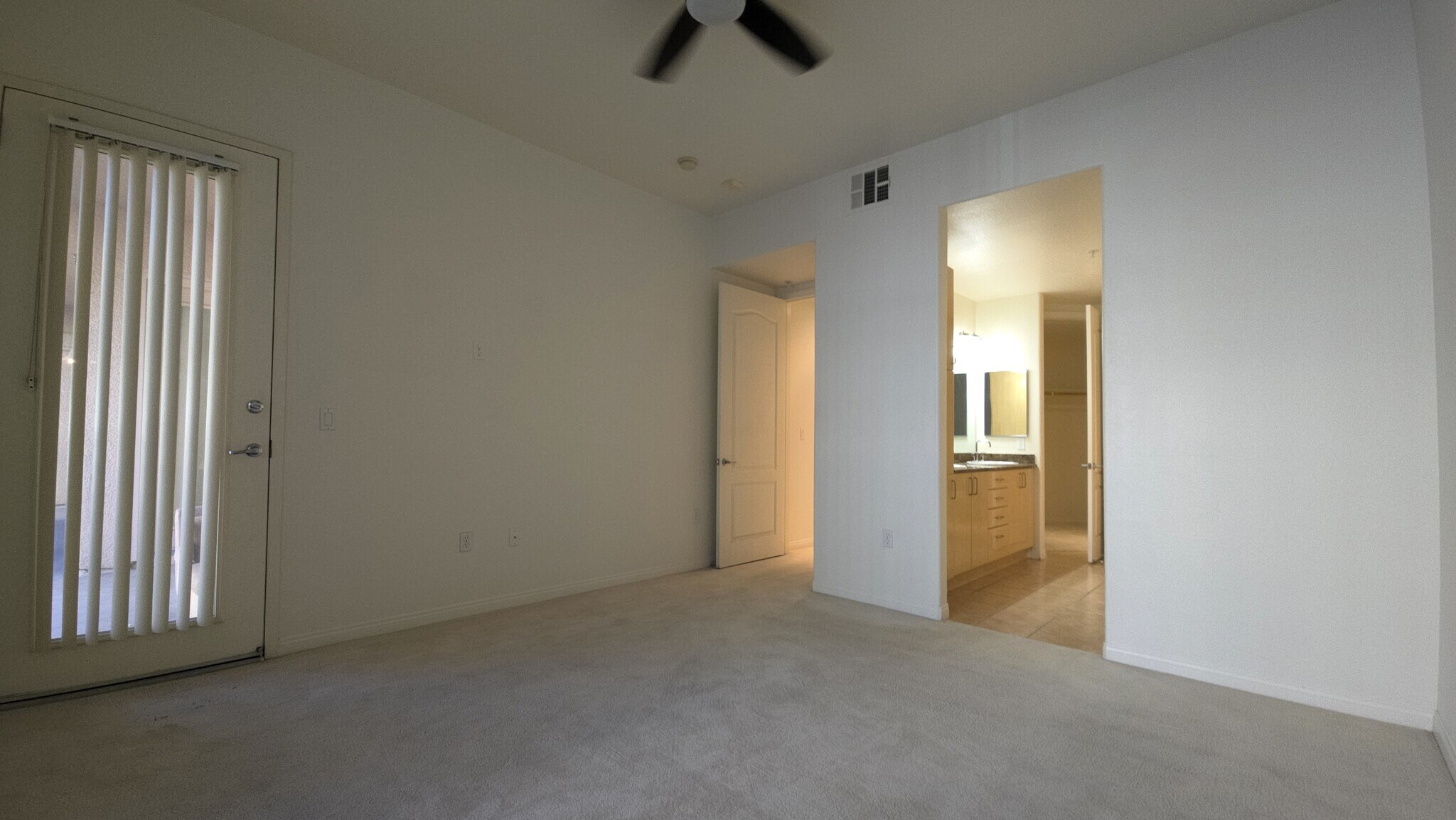 Building Photo - 26 E Serene Ave