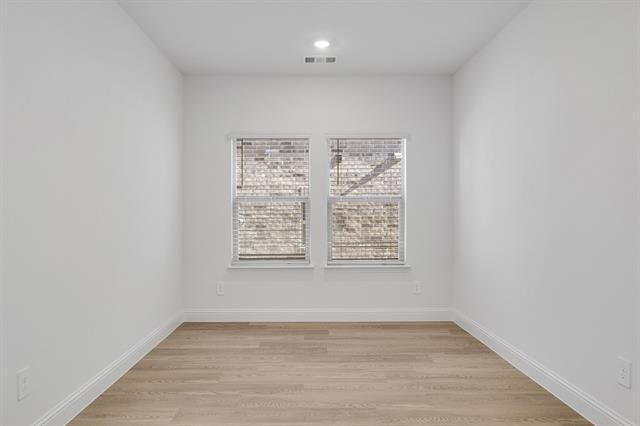 Building Photo - 2408 Acadia Dr