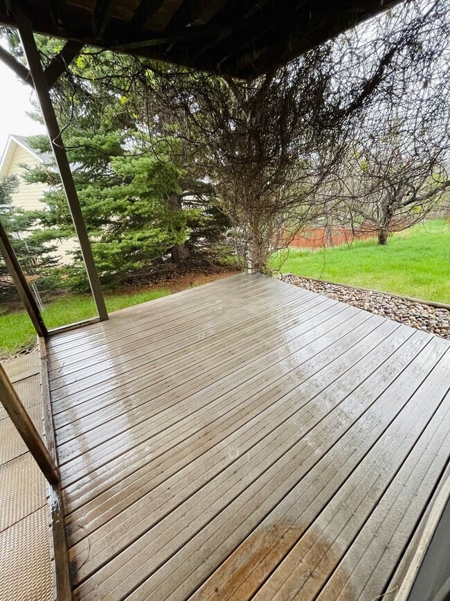 Building Photo - ~ RENT SPECIAL ~ HOLIDAY MERRINESS ~ Beautiful 4 bedroom cul-de-sac home for rent!