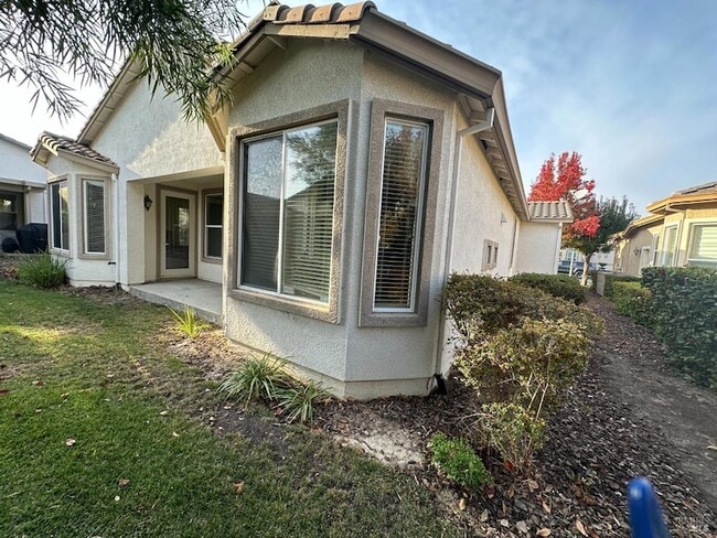 Building Photo - 500 Marianna Pl