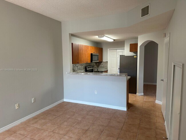 Building Photo - 654 SW 106th Ave