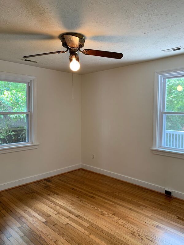 Building Photo - 5631 Swan Dr