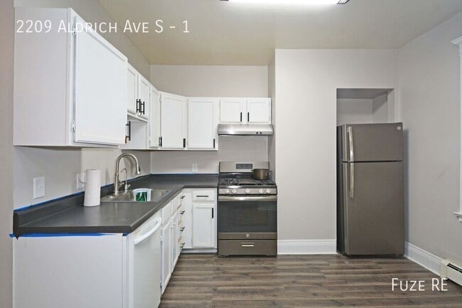 Building Photo - 2209 Aldrich Ave S