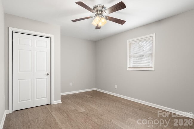 Building Photo - 11805 Harrisburg Rd