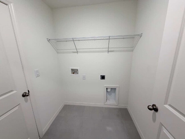 Building Photo - 524 Carya Wy