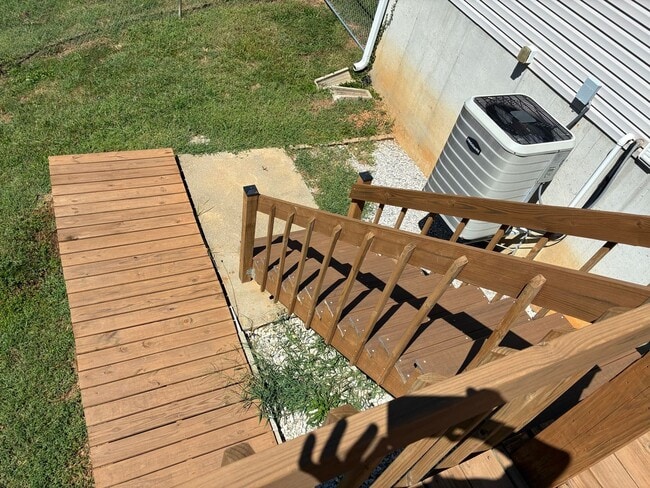 Building Photo - **ELIZABETHTOWN INDEPENDENT SCHOOL DISTRICT**