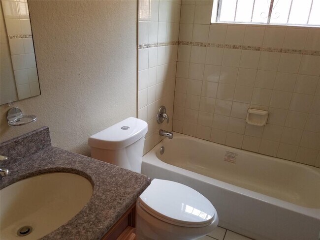 Building Photo - 5530 Melanite Ave