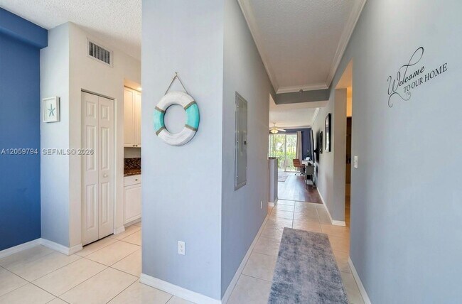 Building Photo - 26 Royal Palm Way