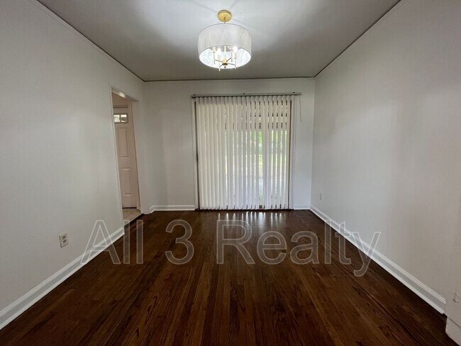 Building Photo - 1308 Federal Dr