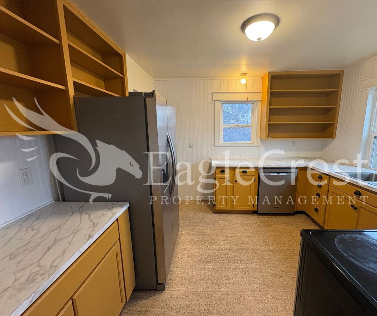 Building Photo - Spacious 3-Bedroom 2 bathroom Home with Great Mountain Views and Bonus Room!!