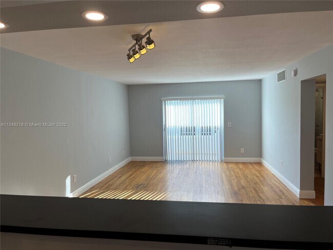 Building Photo - 1610 Lenox Ave