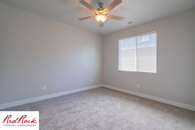 Building Photo - Beautiful 4-Bedroom 2.5 Bath with a 3 Car ...