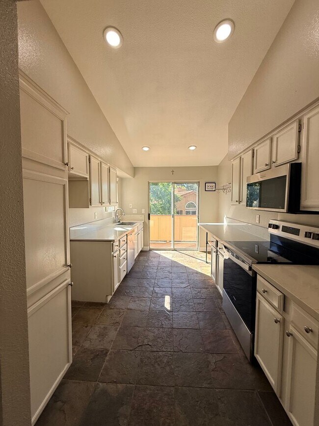 Building Photo - Condo in The Hills Yorba Linda 2 Bedrooms | 2 Bathrooms | 1,252 Sq. Ft. | $3,100/Month