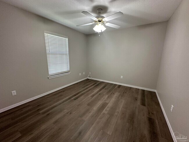 Building Photo - 10150 Candlestick Ln