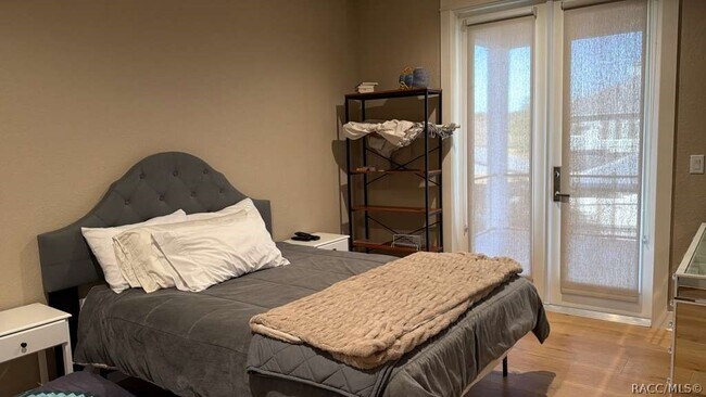 Building Photo - 1345 NW 20th Ave