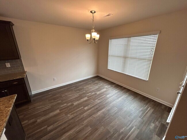 Building Photo - 122 Daymark Dr