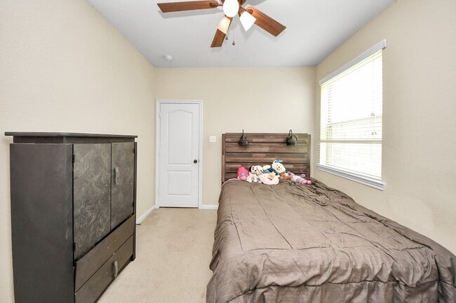 Building Photo - 6810 Hunters Trace Ln