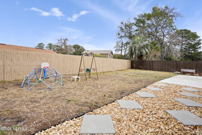 Building Photo - 6717 Lenczyk Dr