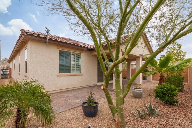 Building Photo - 4209 W Gallinule Dr