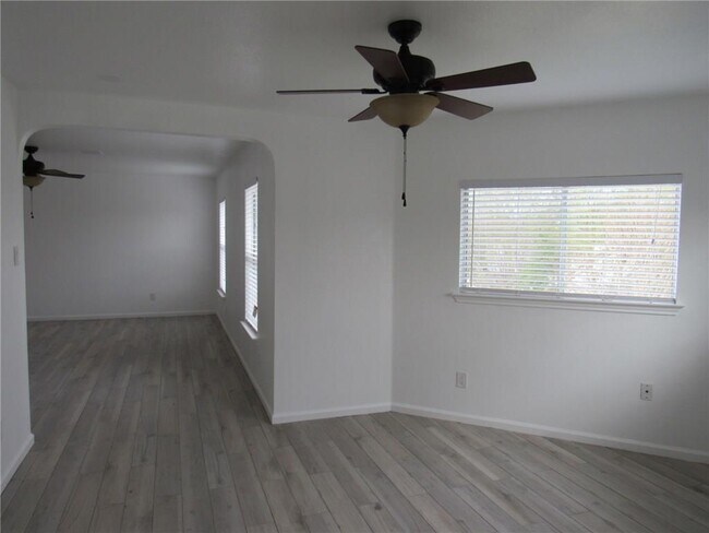 Building Photo - 2107 Deer Creek Trail