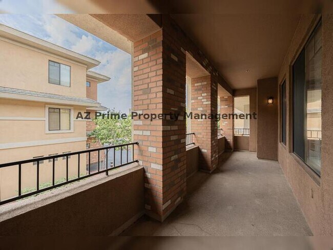 Building Photo - 2989 N 44th St