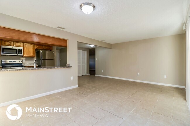 Building Photo - 8653 Sabal Way